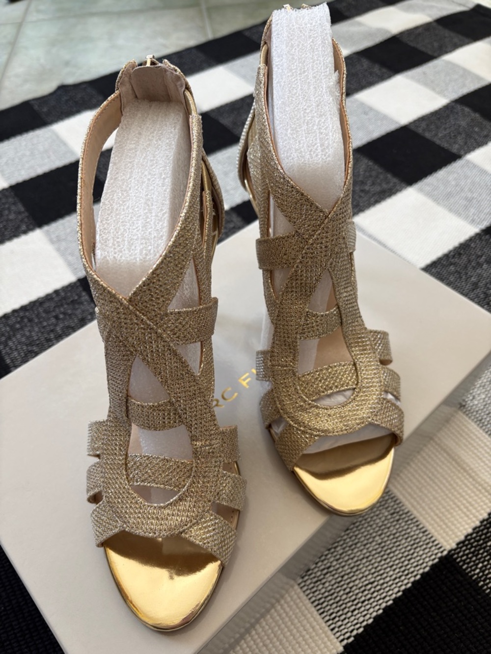 Marc Fisher Gold Glitter Nala 3 Strappy Heel Open Toe Dress Sandals